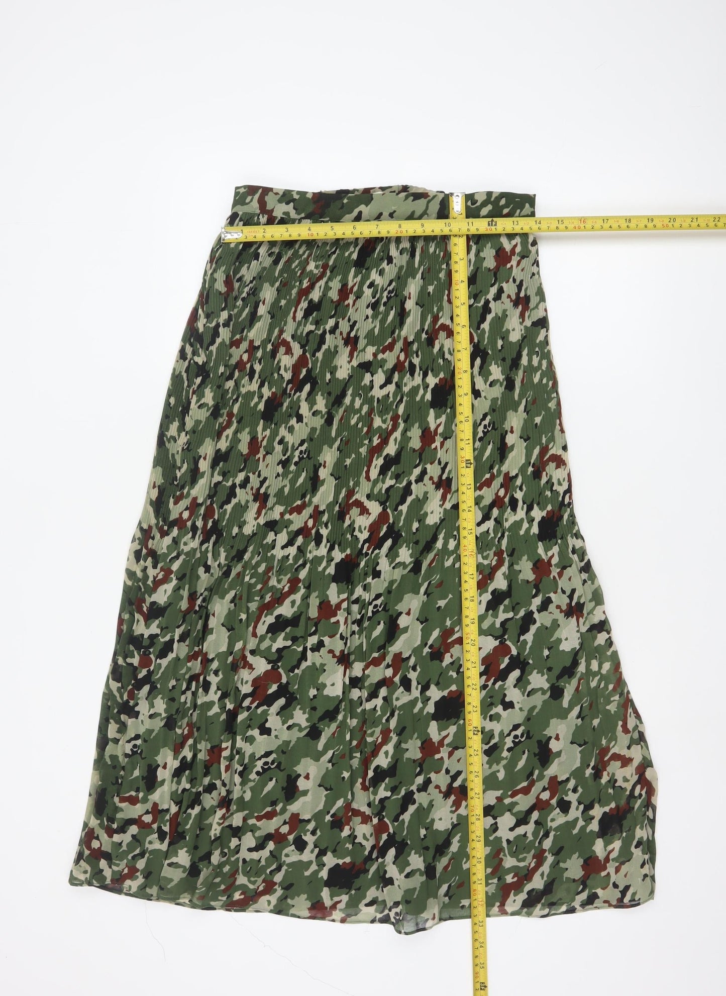 Hush Women’s Green Camouflage Pleated Midi Skirt Size 10
