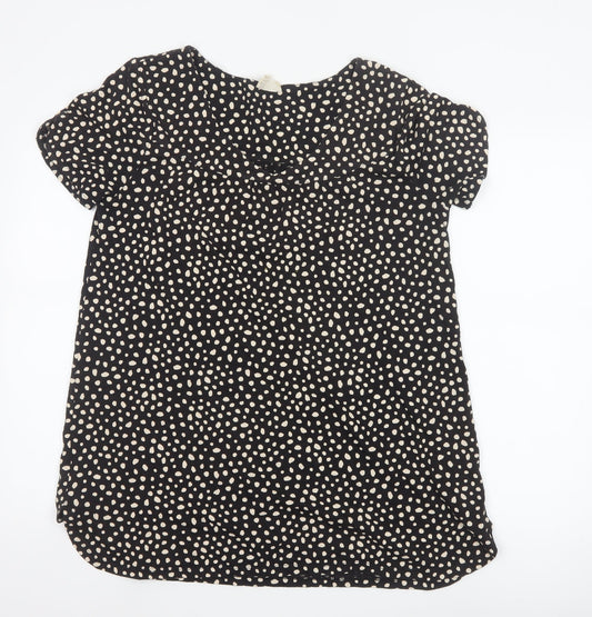 Prewornwholesale purple cropped slim fit active T-shirt with short sleeves and a high neckline.