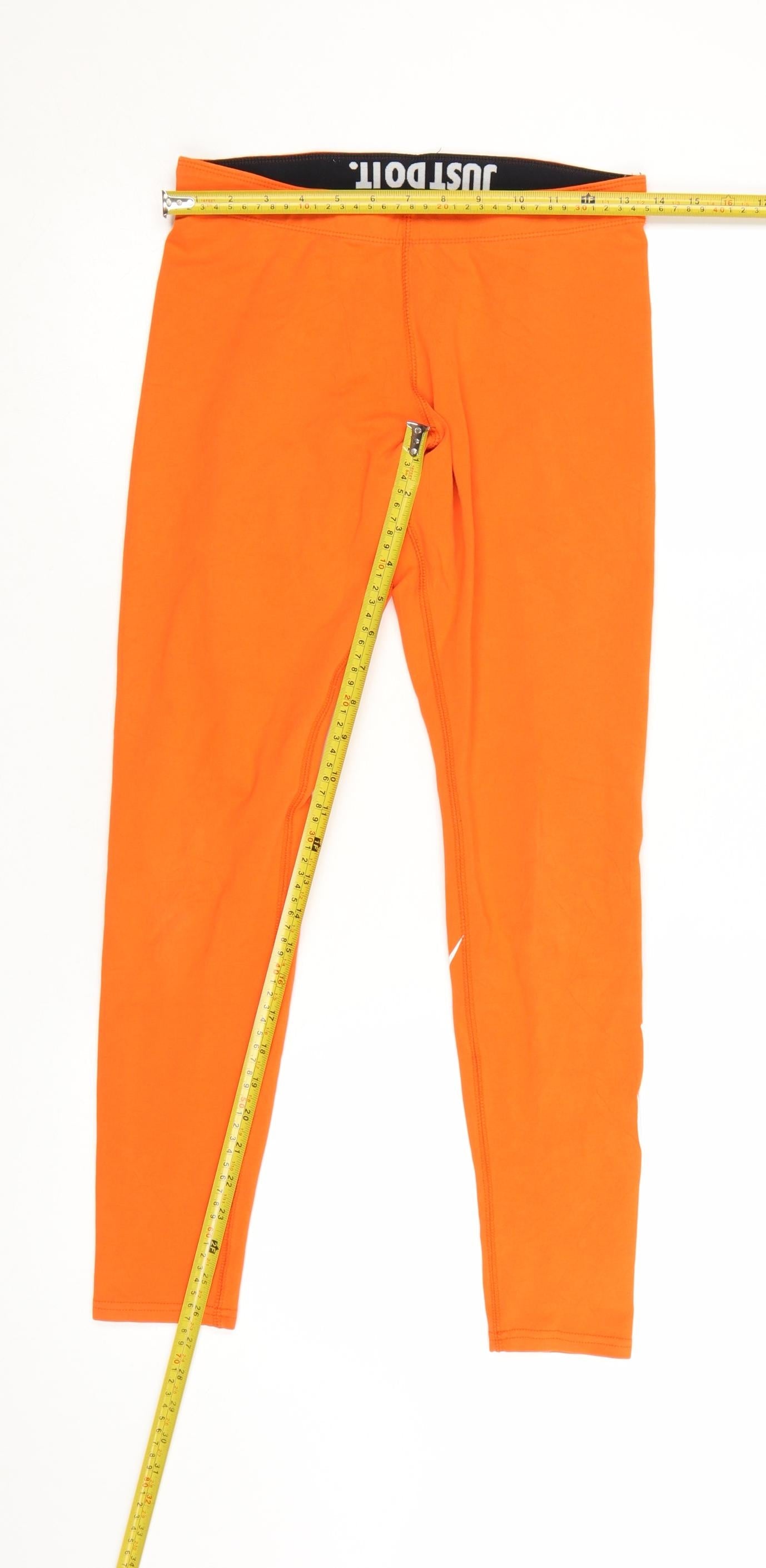 Nike Women's Orange Slim Fit Active Leggings M