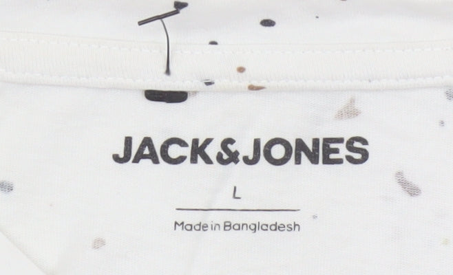 Jack & Jones Men White Graphic Print Cotton Crew Neck T-Shirt L