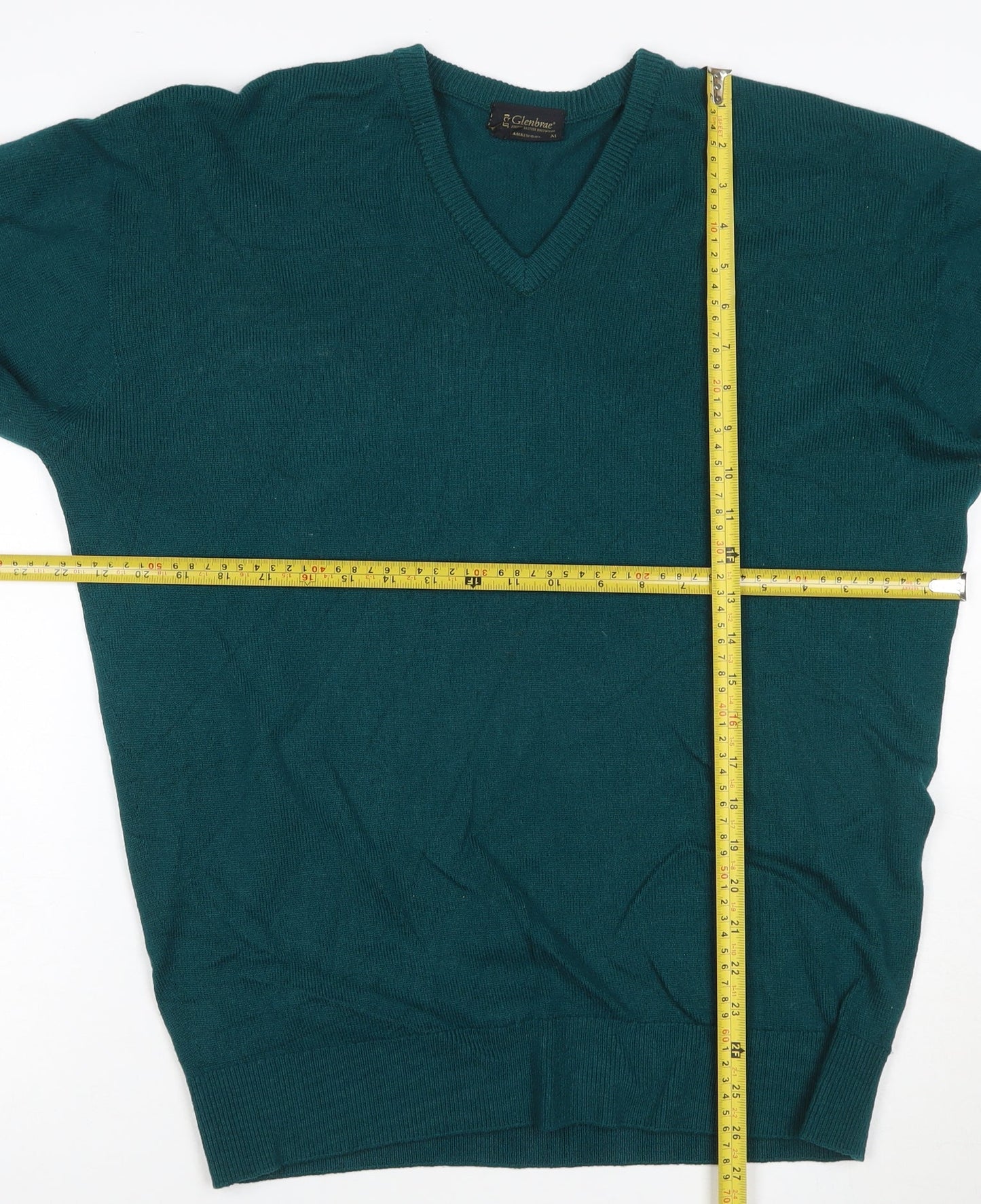 Glenbrae Men's Green Merino Wool V-Neck Jumper Size M