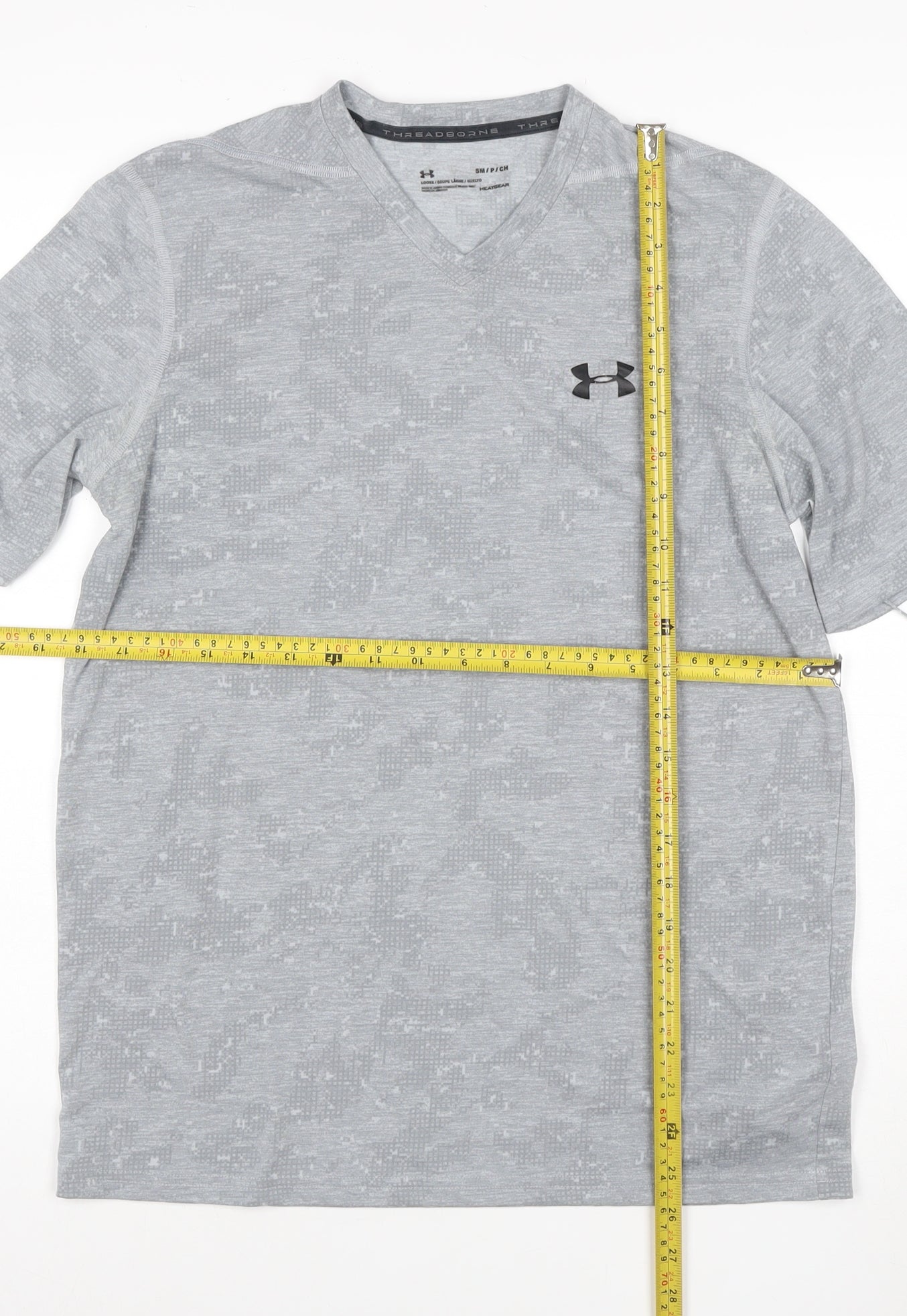 Under Armour Boys Grey Camouflage V-Neck Performance T-Shirt Size S