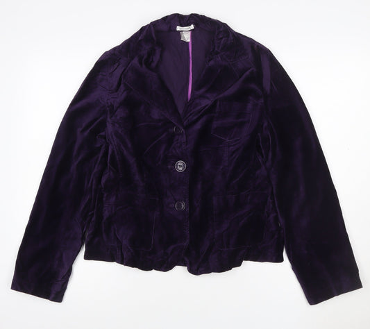 Prewornwholesale purple cropped slim fit active T-shirt with short sleeves and a high neckline.