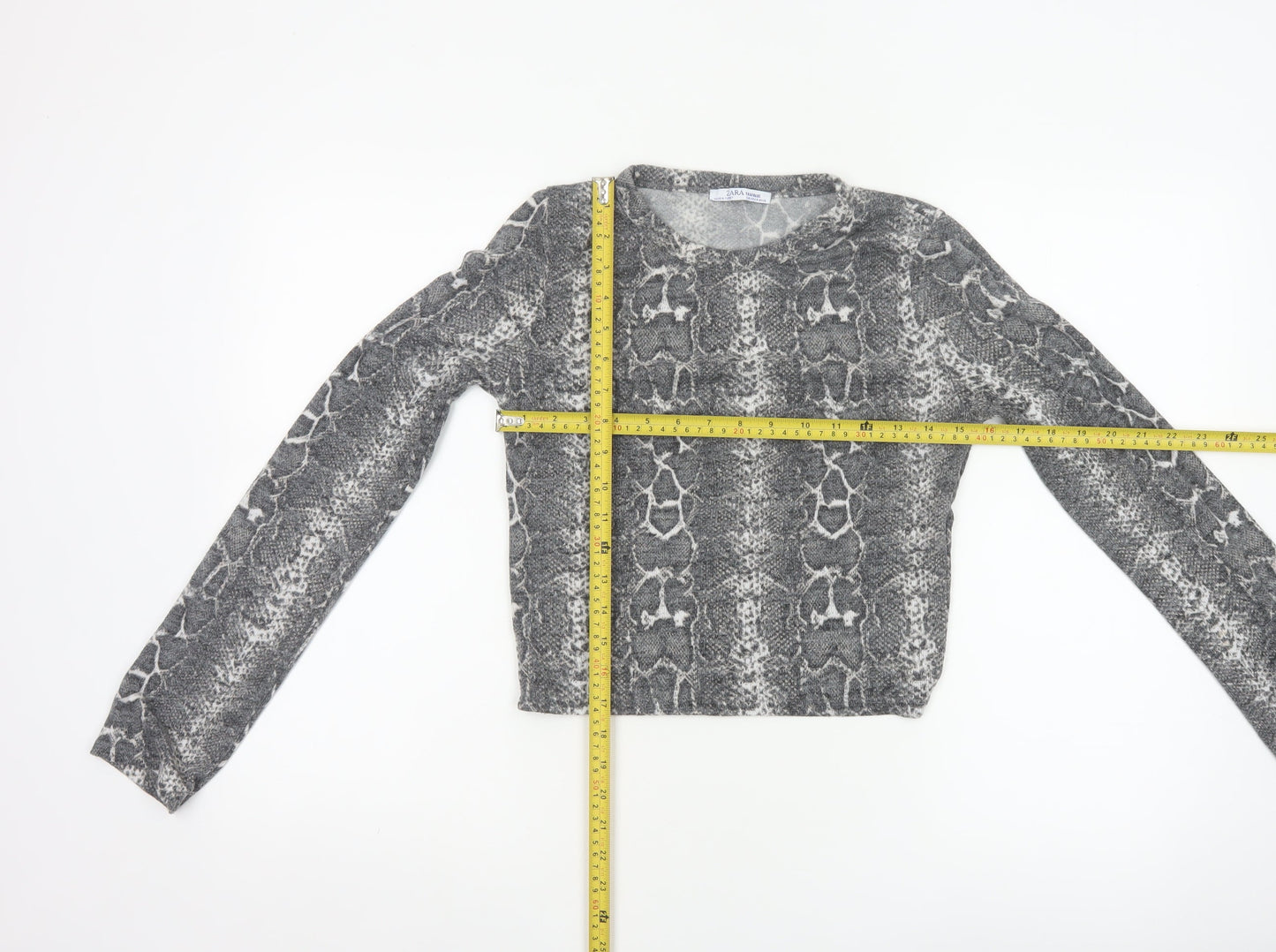 Zara Women Grey Snake Print Cropped Knit Top M