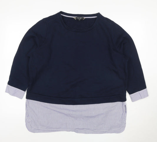 Prewornwholesale purple cropped slim fit active T-shirt with short sleeves and a high neckline.
