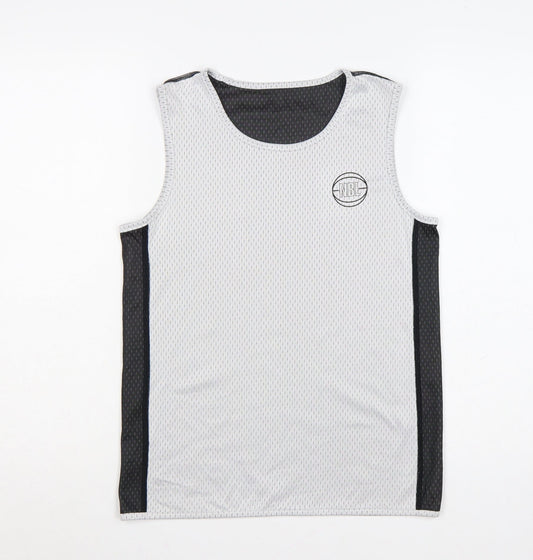 Prewornwholesale purple cropped slim fit active T-shirt with short sleeves and a high neckline.