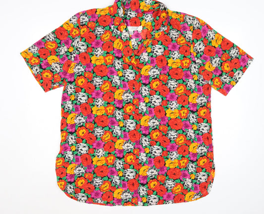 Prewornwholesale purple cropped slim fit active T-shirt with short sleeves and a high neckline.