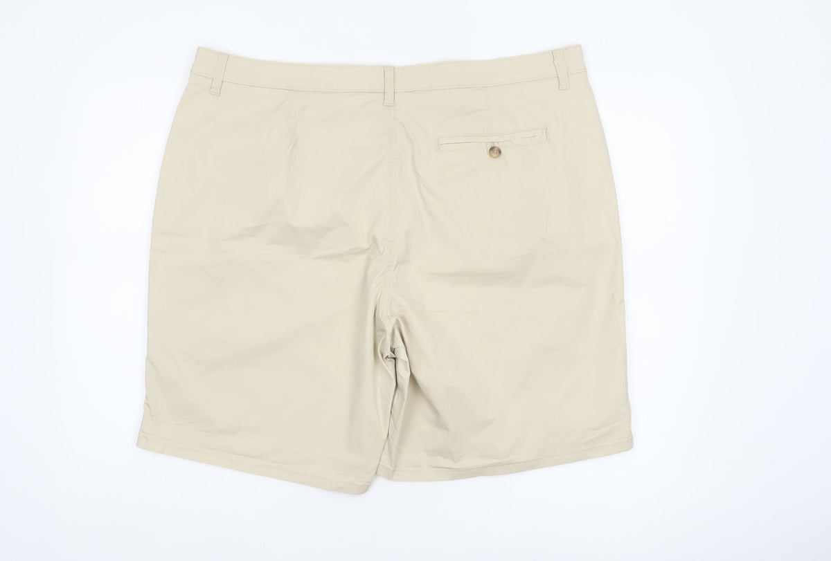 Close-up detail of Dunnes Women’s Beige, size UK 20, Cotton Stretch Bermuda Chino Shorts