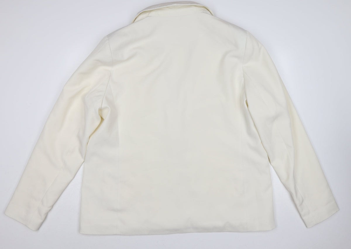 Close-up detail of LTS Women’s Ivory, size UK 22, Tall Single-Breasted Tailored Blazer