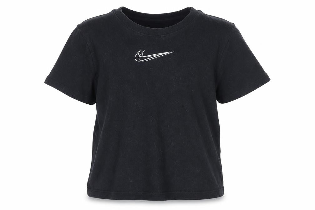 Front view of Nike girls’ black 146 basic logo jersey short sleeve t-shirt