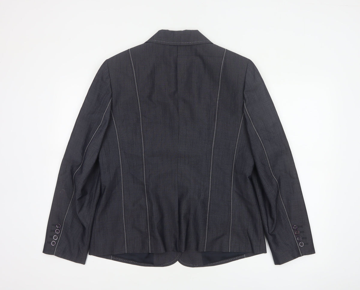Close-up detail of Oscar B. Women’s Black, size UK 14, Tailored 3 Button Blazer Jacket