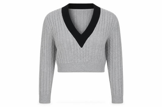 PRETTYLITTLETHING Women’s Grey S Cable Knit V-Neck Cropped Jumper
