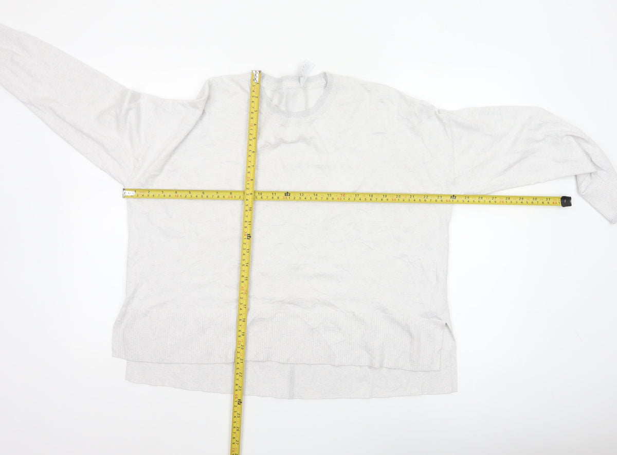 White Label Women’s Silver L Fine Knit Crew Neck Glitter Jumper