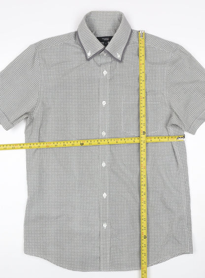 Close-up detail of Thomas Nash Men’s Grey Geometric Short Sleeve Button-Up Shirt S