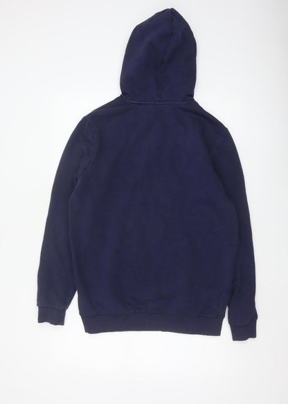 Close-up detail of Puma Men’s Blue M Manchester City Football Pullover Hoodie Logo