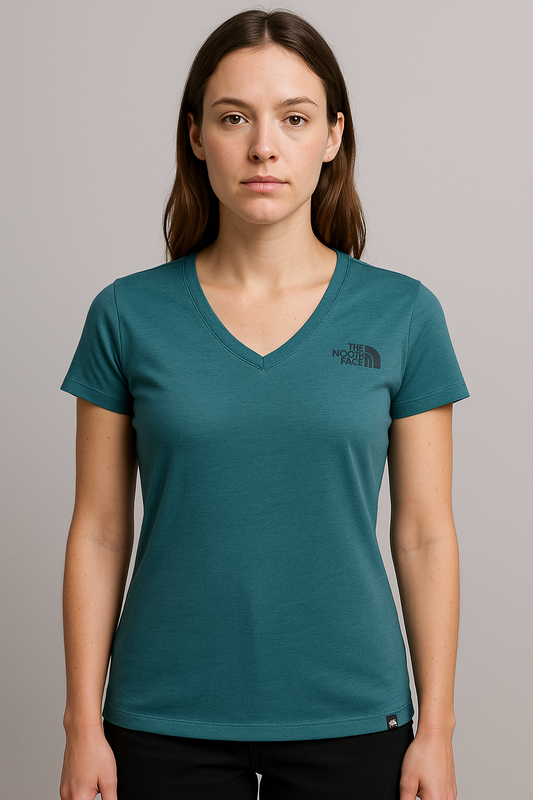 The North Face Clothing Bundle - 5 Pack Preloved Womens Tops & Shirts