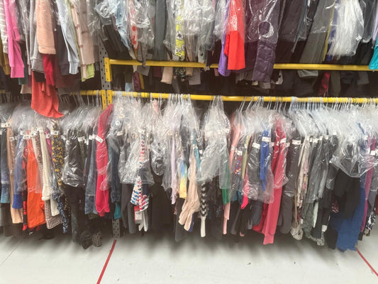 Ex Vintage Store  Warehouse Closure Used Stock Bundle 20 Pack With Hangers (Copy)