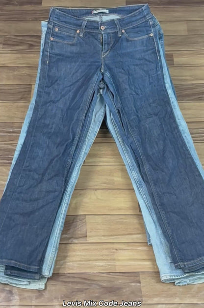 Preloved Levi's Mixed Code Jeans Grade A/B for Resale - 5 Piece