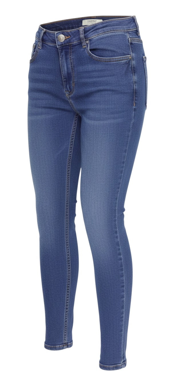 Prewornwholesale M&S women's blue denim skinny jeans with a classic five-pocket design and button fly closure.
