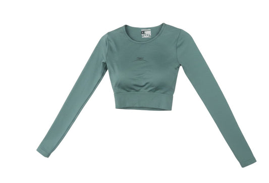 Prewornwholesale green long sleeve cropped athletic top with round neckline and fitted silhouette