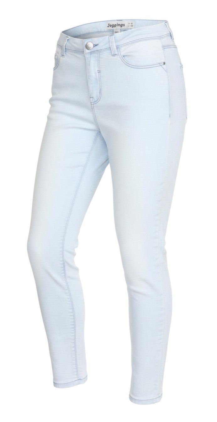 Prewornwholesale New Look women's light blue denim jegging leggings with a classic five-pocket design