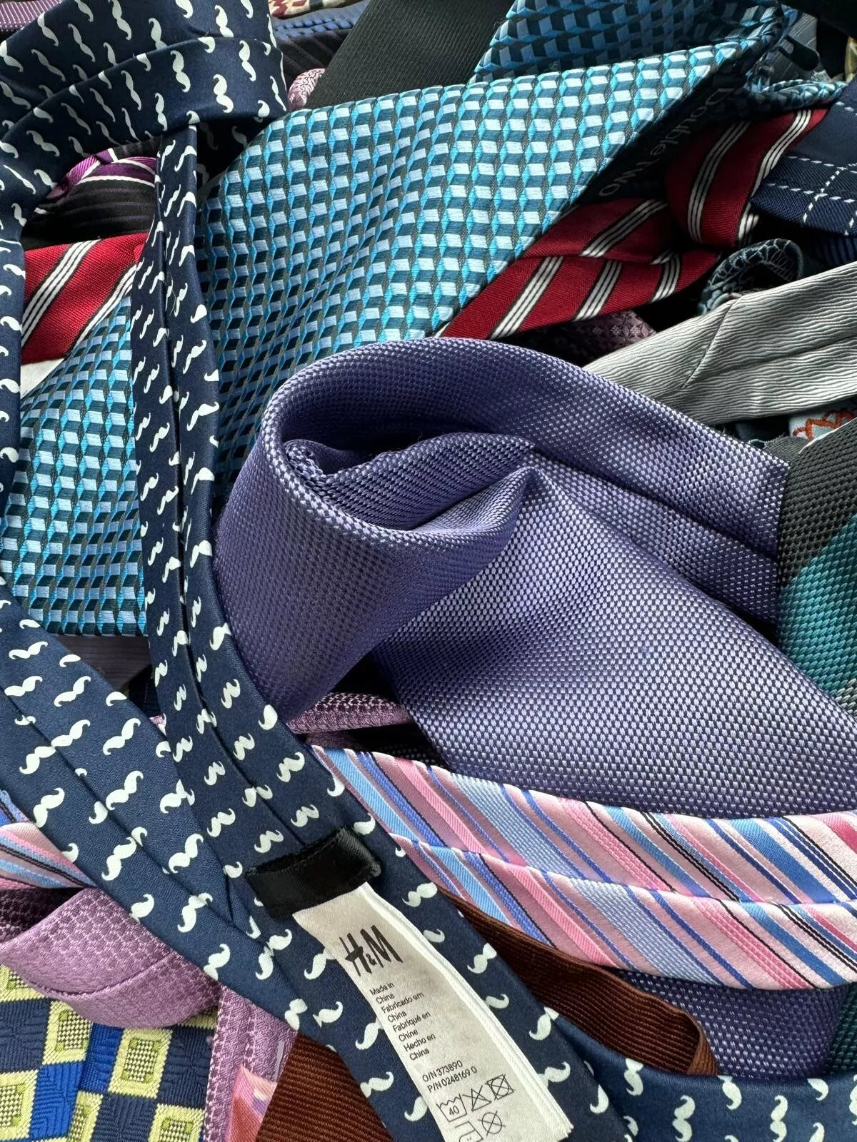 Wholesale Branded Used Tie Bundle 10 Kilos About 300-400 Mens Ties